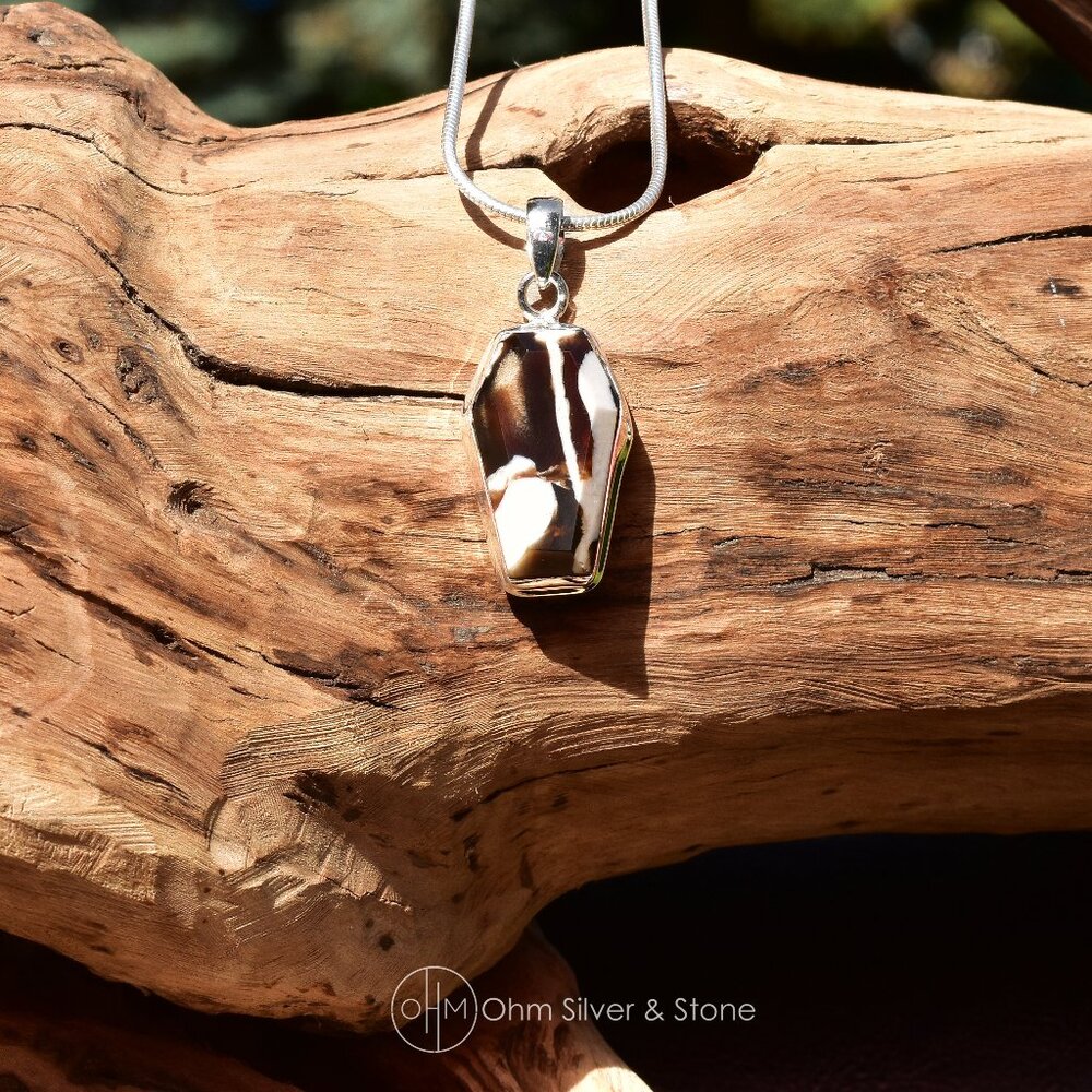 Sterling Silver Peanut Wood Coffin Pendant – 925 Silver, Bezel Setting